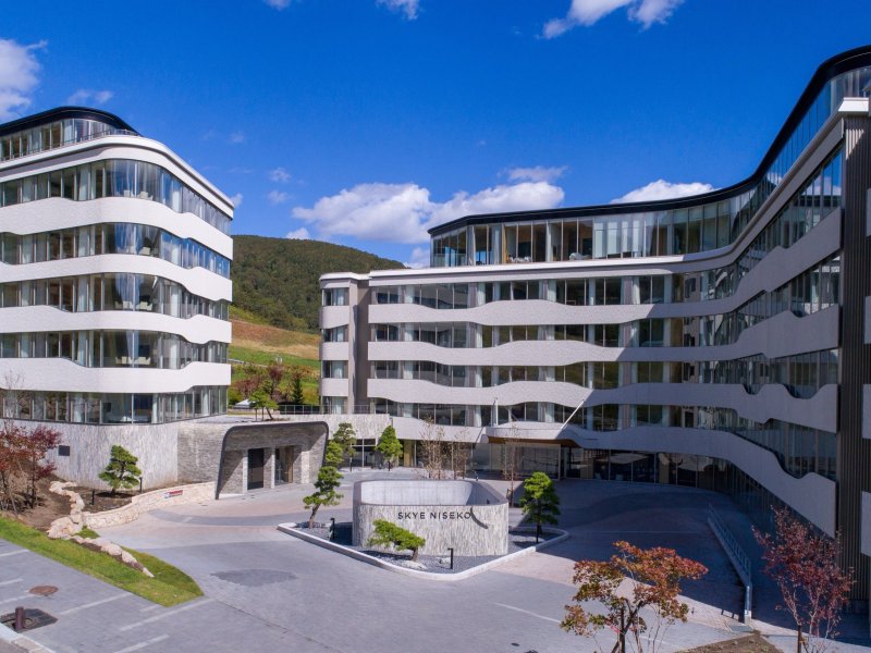 Skye Niseko Exterior Summer Day High Res 12